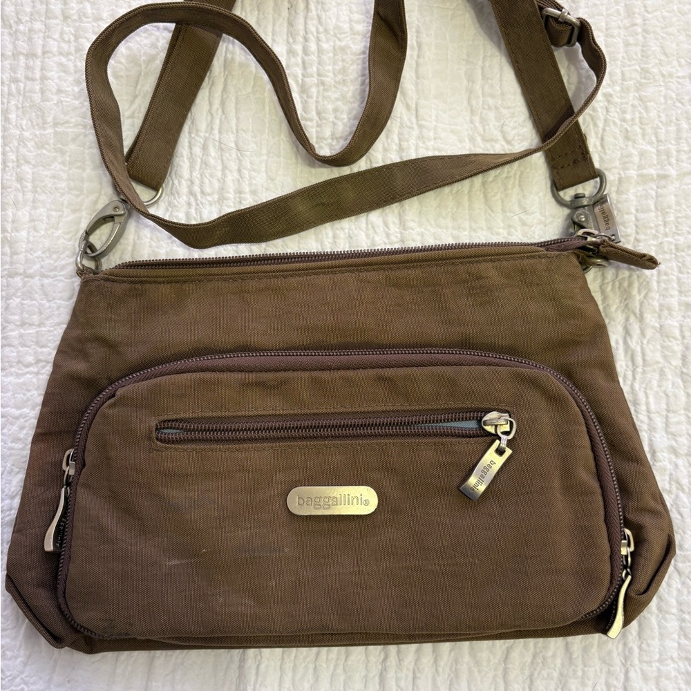 Baggallini Brown Nylon Crossbody with Zippered Pockets.